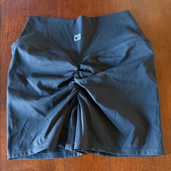 Crop Shop Boutique Pants - Crop Shop Boutique Black Fade scrunch butt shorts